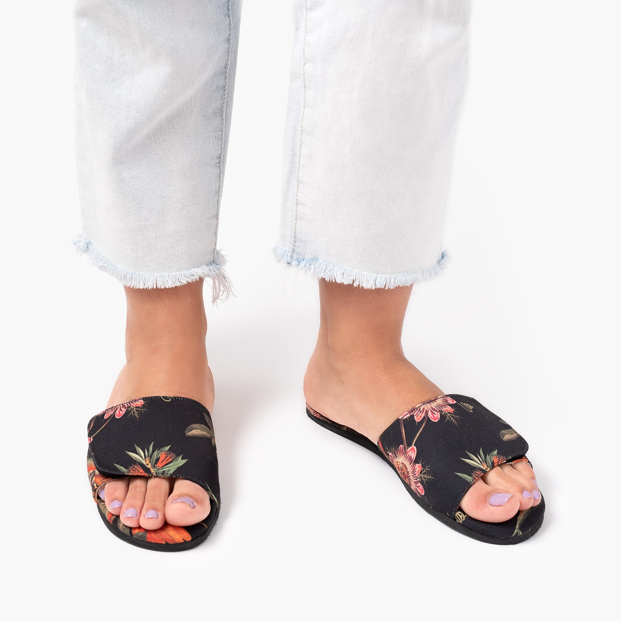 Tropicalis Slipper - Insecta Shoes